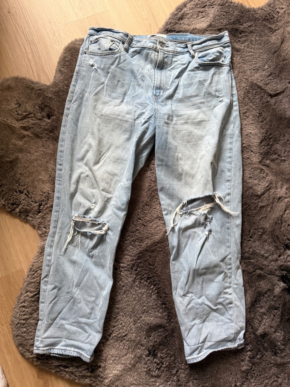 A&F Mom Jeans High Rise | 33L